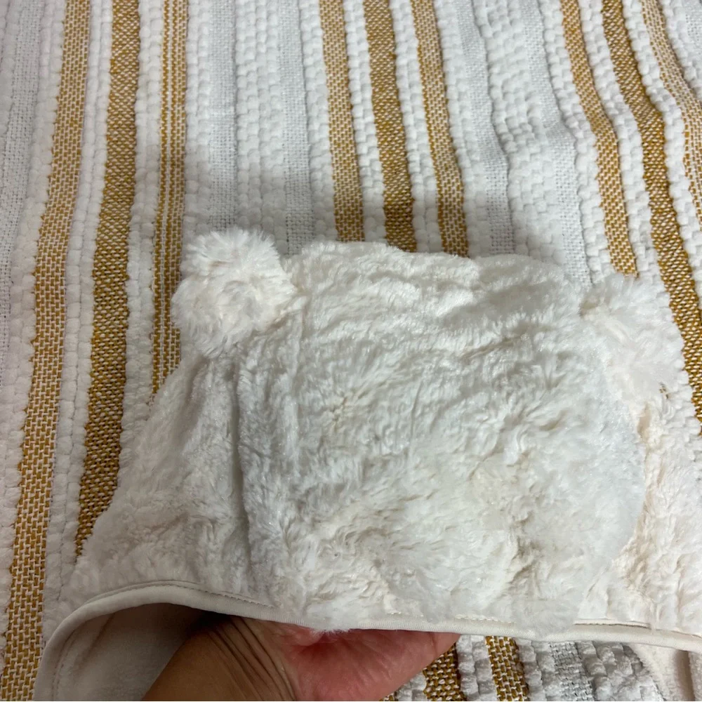 H&M Kids Cream Fleece‎ Hat Size 9-12M